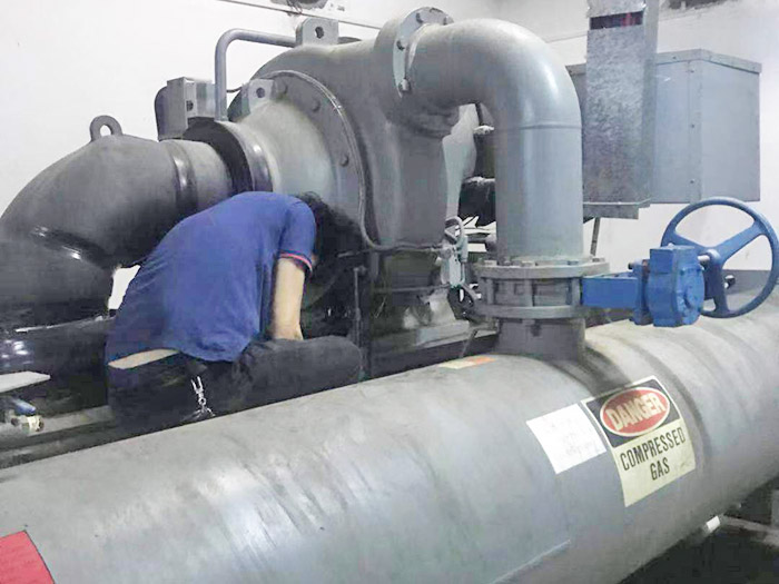 開(kāi)利冷水機(jī)組維修