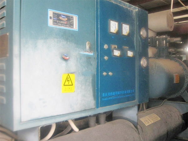 美的螺桿冷水機(jī)組